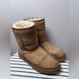 UGG Women's Size 7 Brown